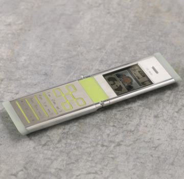MWC 2008: Da Nokia il telefono fatto solo da materiali riciclati